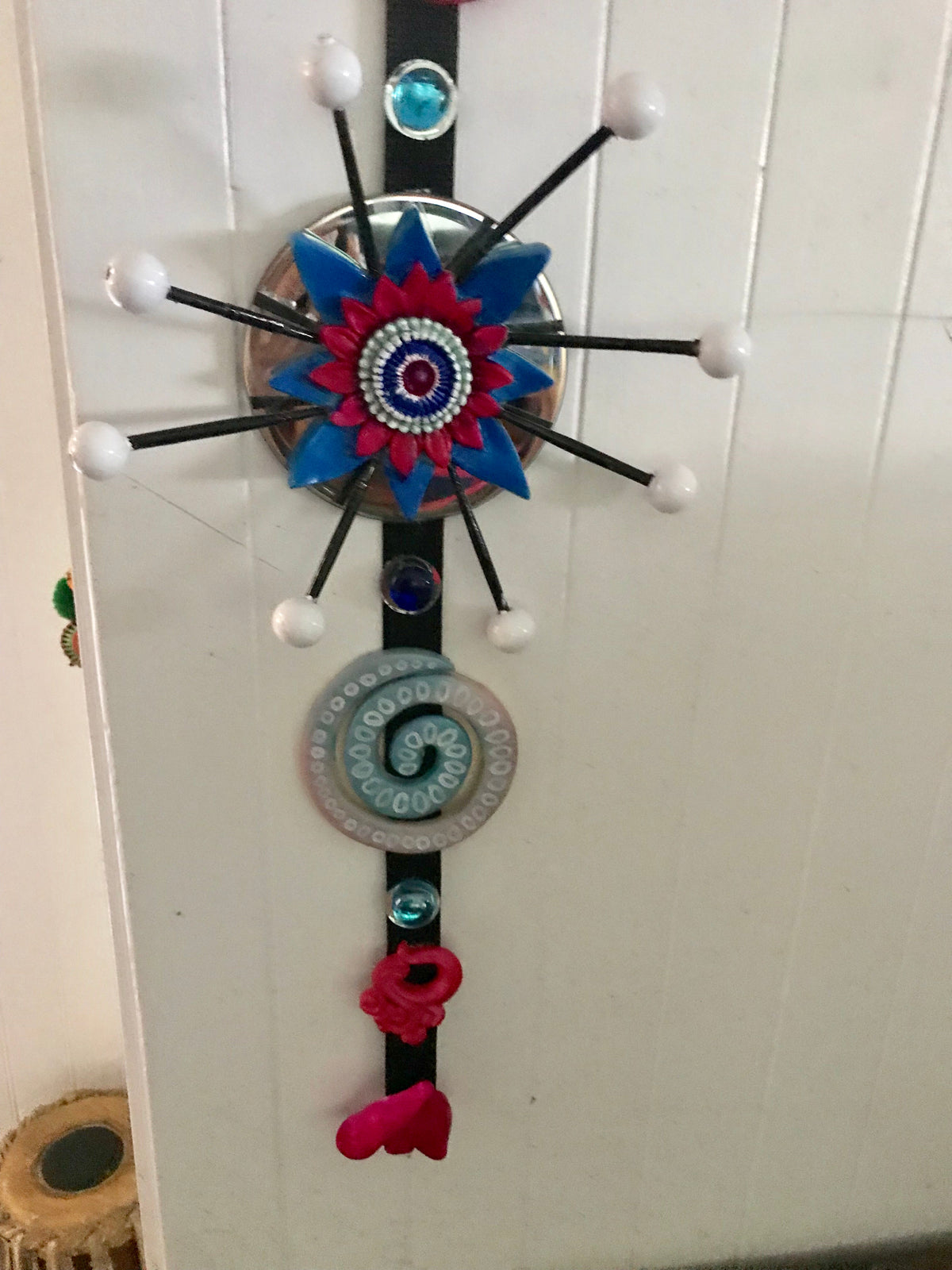 Wall hanging of vertical hanging of 3d flower with mirrors and glass beads